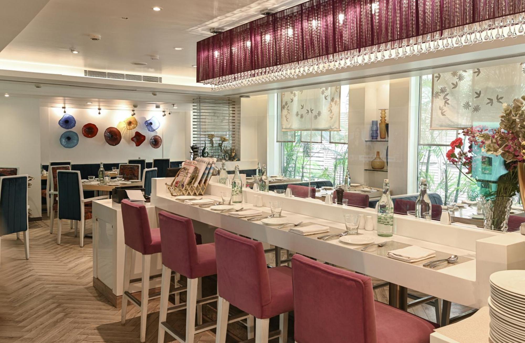 The Ashtan Sarovar Portico Nova Deli Exterior foto