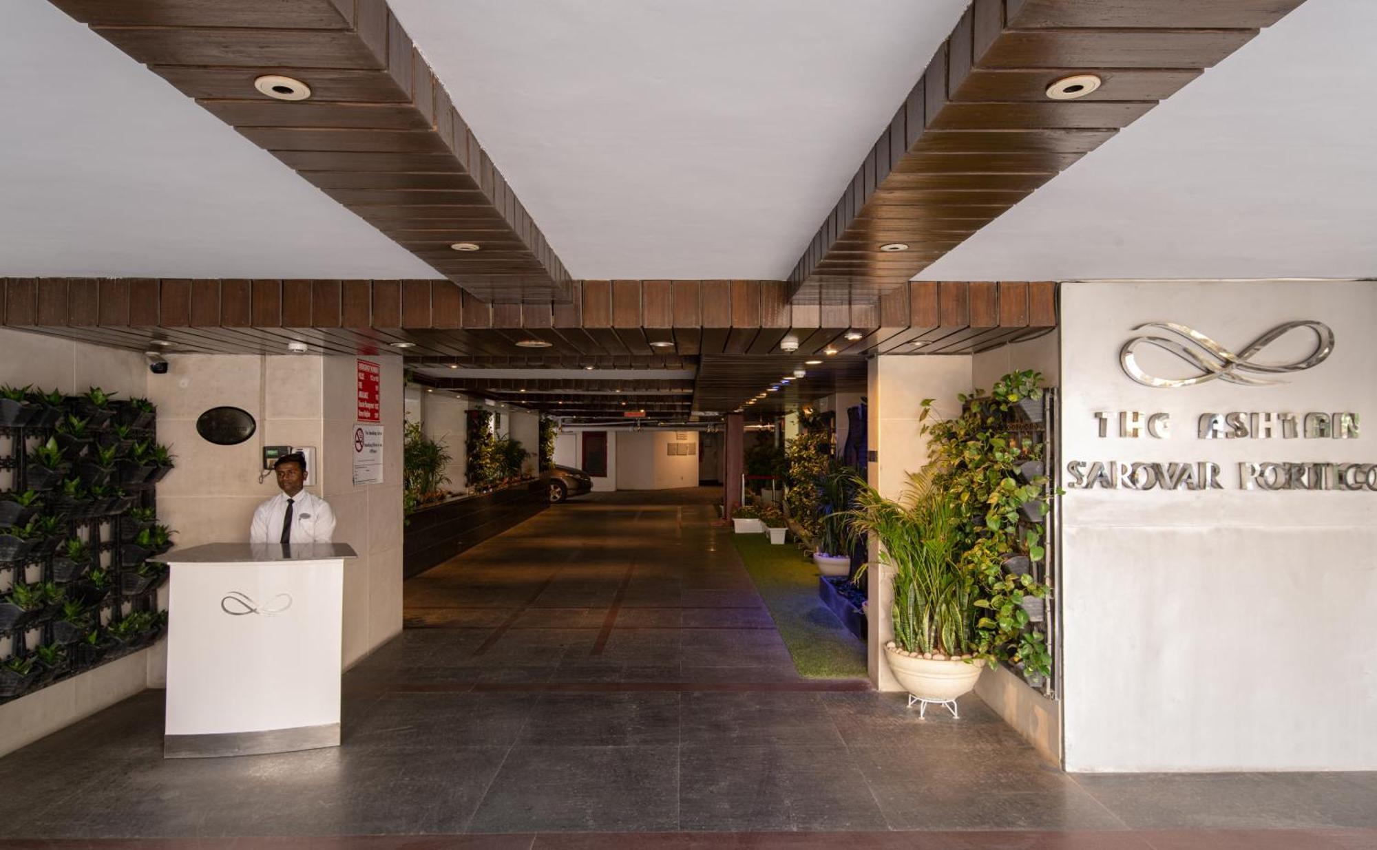 The Ashtan Sarovar Portico Nova Deli Exterior foto