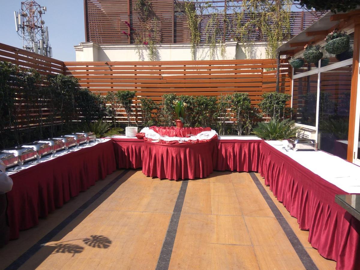 The Ashtan Sarovar Portico Nova Deli Exterior foto